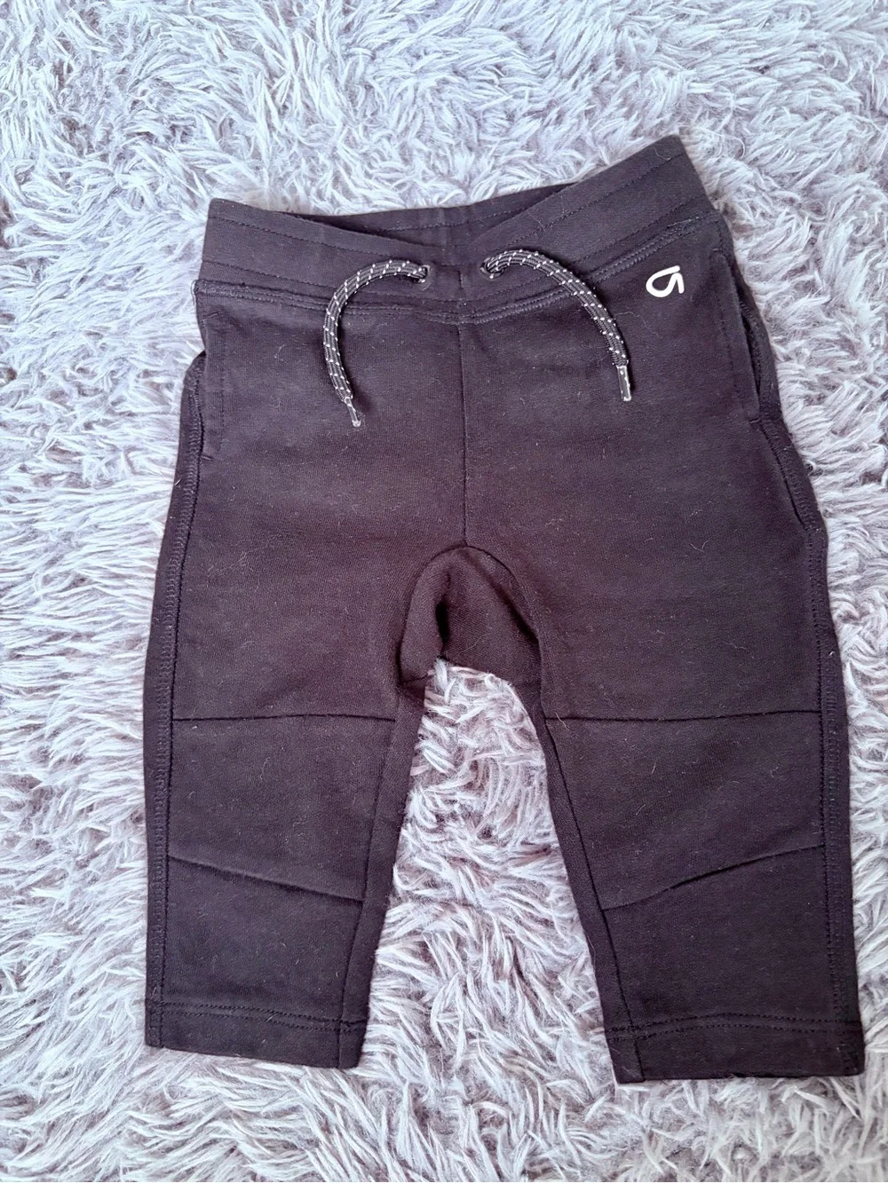 Baby Gap athletic Joggers and sweatpants 2 pairs 6-12 mo